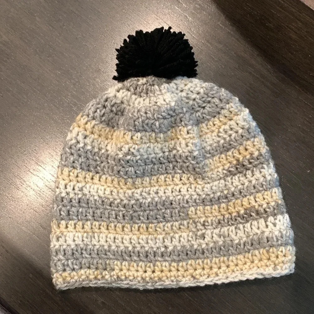 Handmade crochet beanie and scarf set🤩